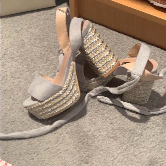Hi heel shoes - Picture 2 of 4